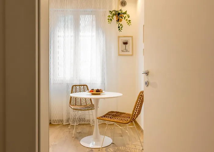 Estense - Near Duomo Apartman *